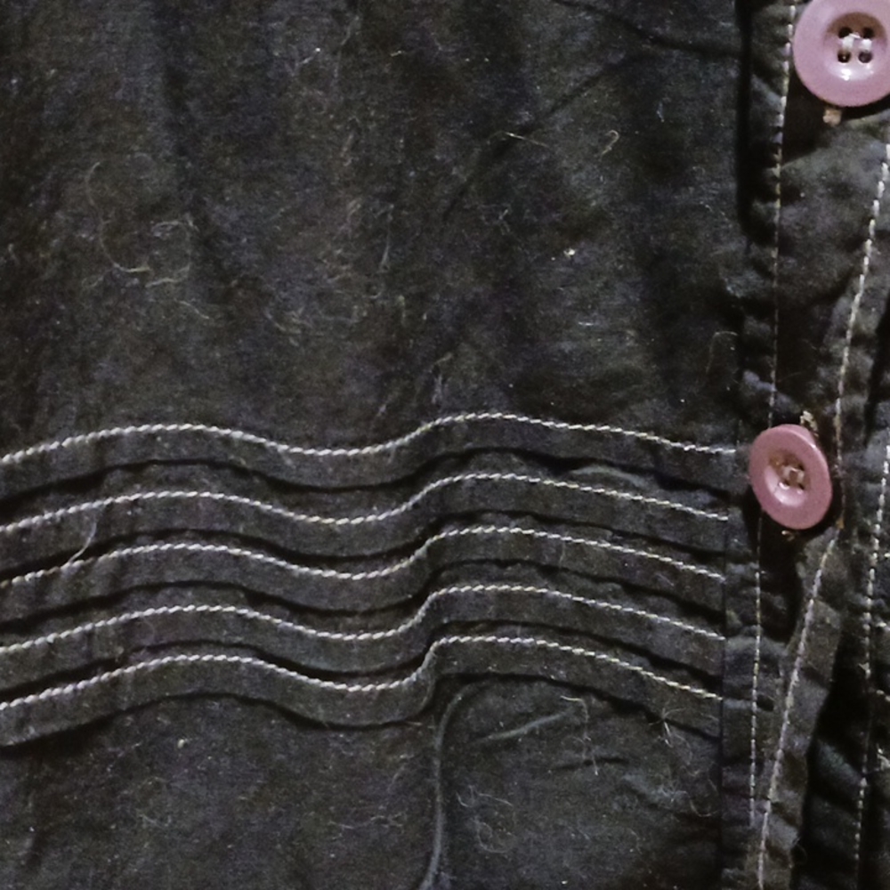 Delia's Square neck blouse with decorative  stitching  and buttons NWOT - Picture 2 of 6